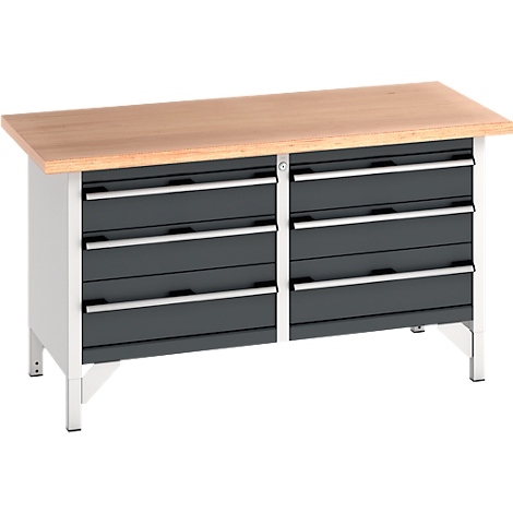 Werkbank mit Holzplatte, grauen Schubladen und silbernen Griffen.